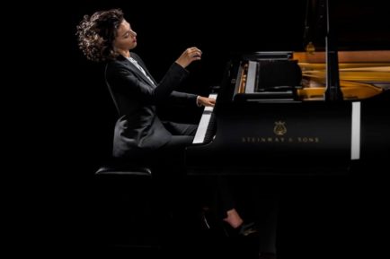 Khatia Buniatishvili 3 (c)Gavin Evans – Sony Classical